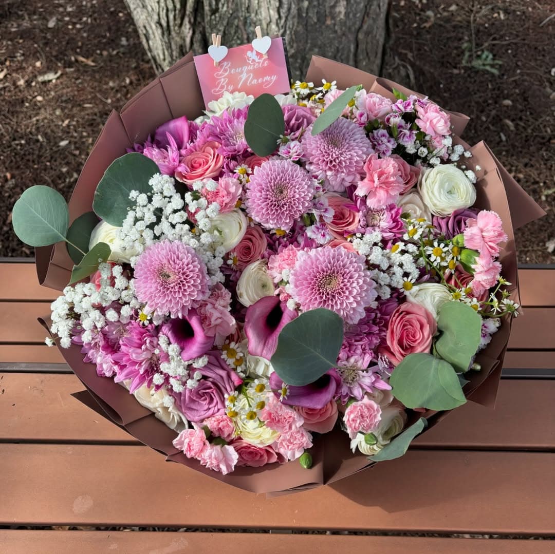 Bouquets by Naomy arrangement 1